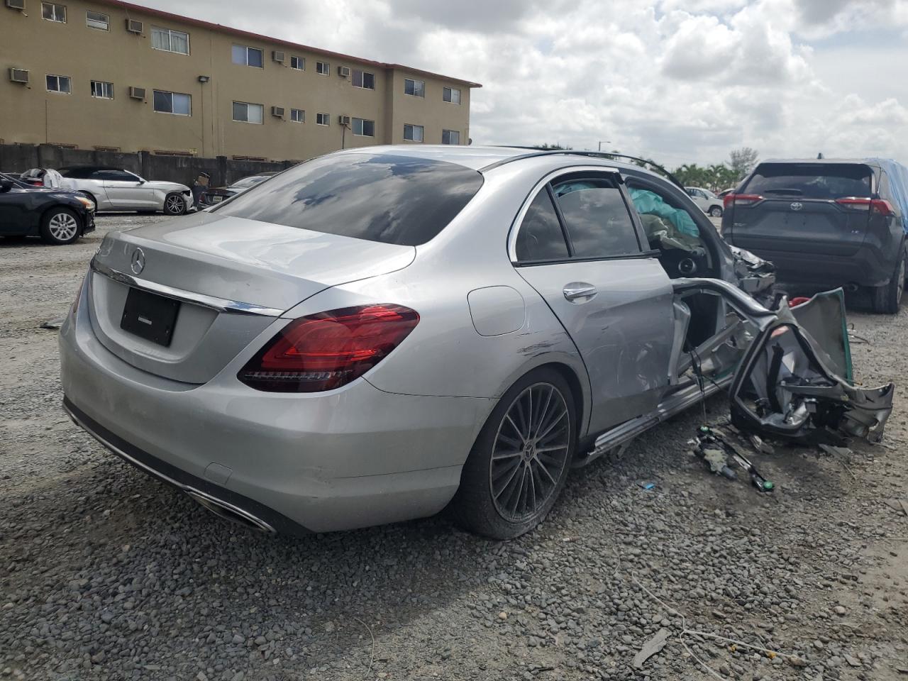 2021 MERCEDES-BENZ C 300 — снимка 3