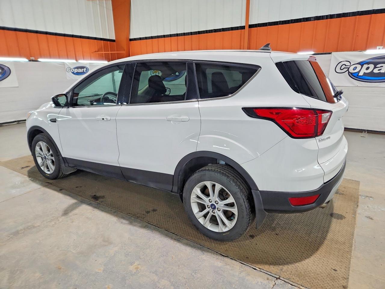 2019 FORD ESCAPE SE — снимка 2