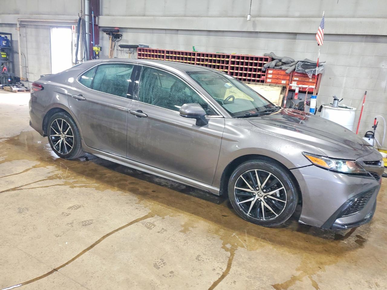 2021 TOYOTA CAMRY SE — снимка 4