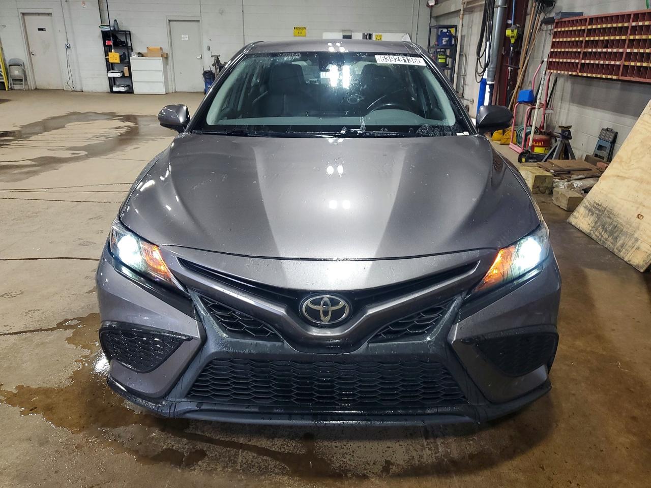 2021 TOYOTA CAMRY SE — снимка 5