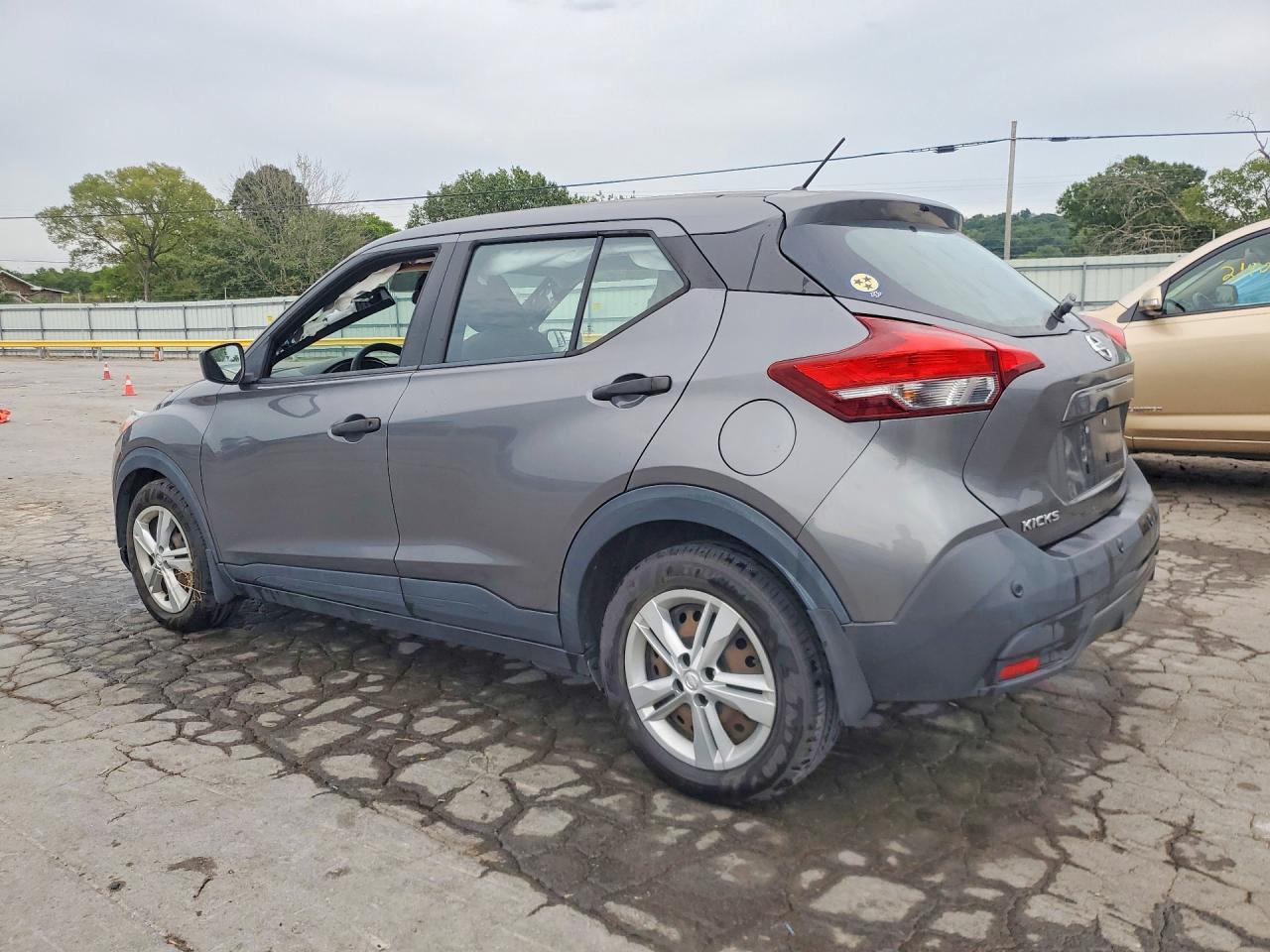 2020 NISSAN KICKS S — снимка 2