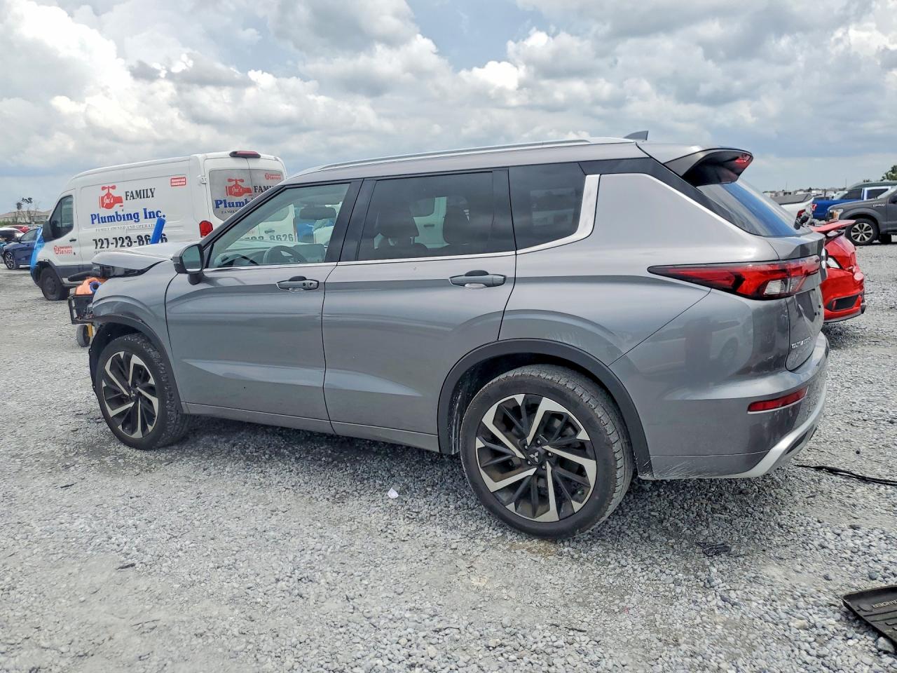 2022 MITSUBISHI OUTLANDER SEL — снимка 2