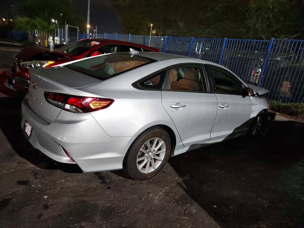 2018 HYUNDAI SONATA SE — снимка 3