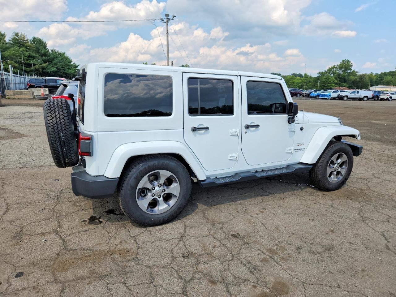 2017 JEEP WRANGLER UNLIMITED SAHARA — снимка 3
