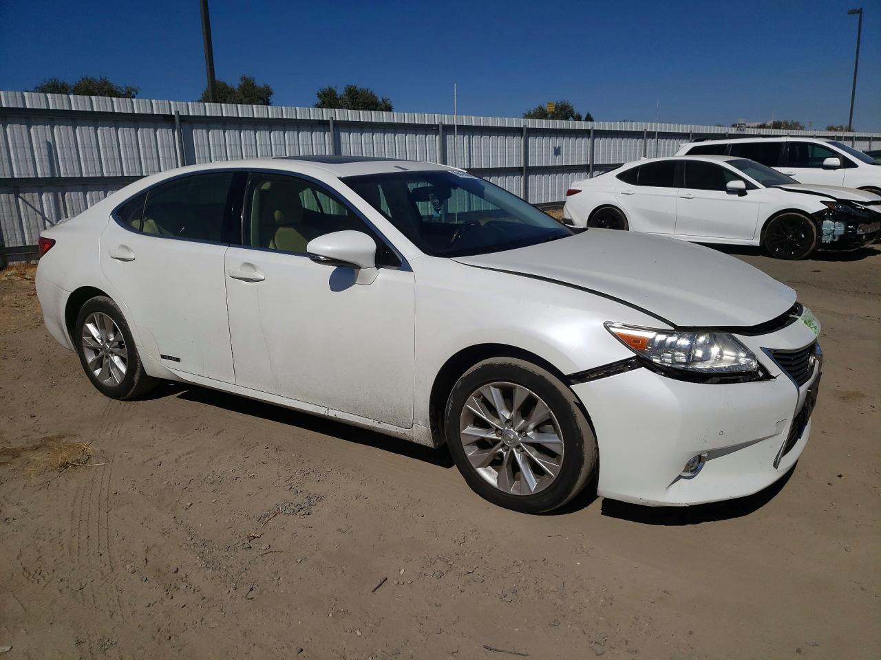 2015 LEXUS ES 300H — снимка 4
