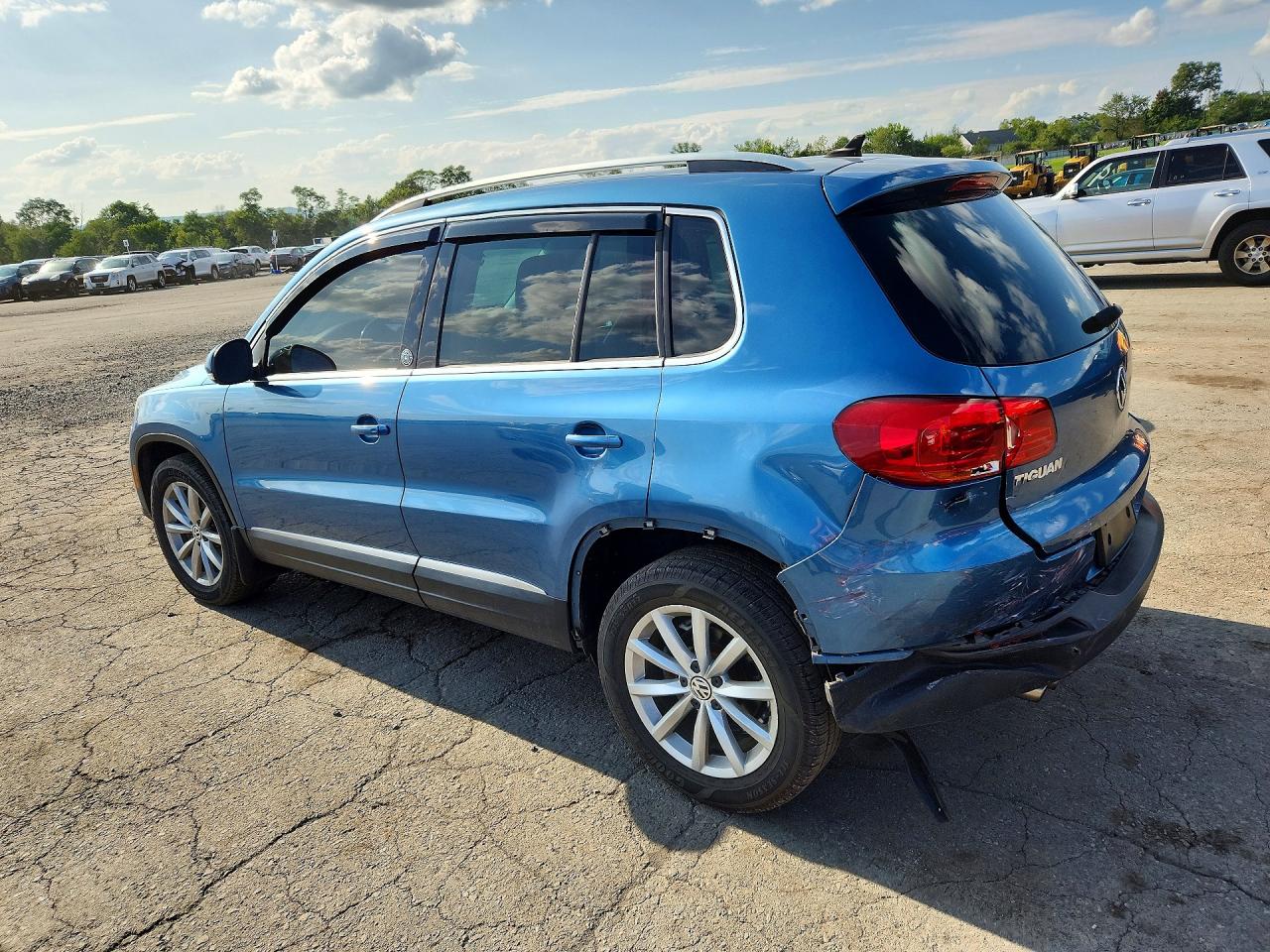 2017 VOLKSWAGEN TIGUAN WOLFSBURG — снимка 2
