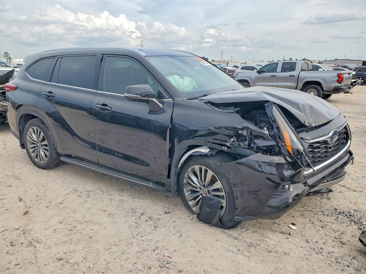 2021 TOYOTA HIGHLANDER HYBRID PLATINUM — снимка 4