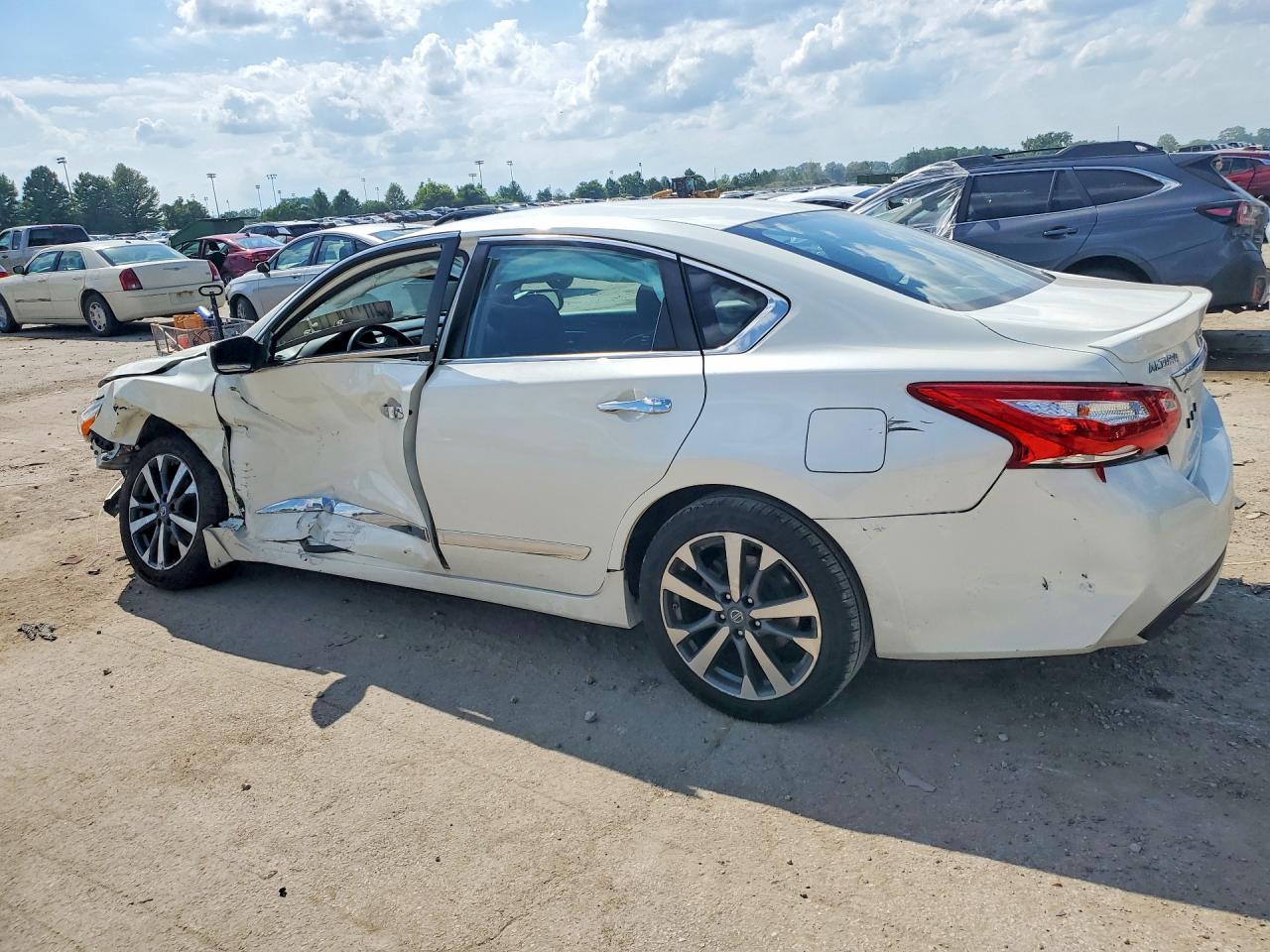 2016 NISSAN ALTIMA 2.5 SR — снимка 2