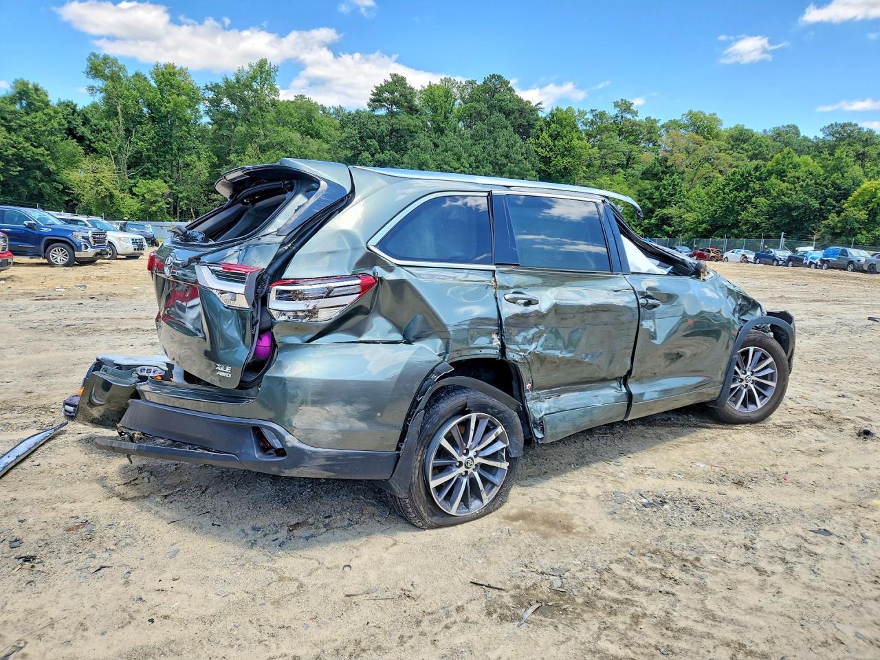 2017 TOYOTA HIGHLANDER XLE — снимка 3