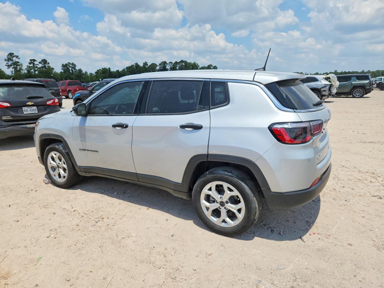 2025 JEEP COMPASS SPORT — снимка 2