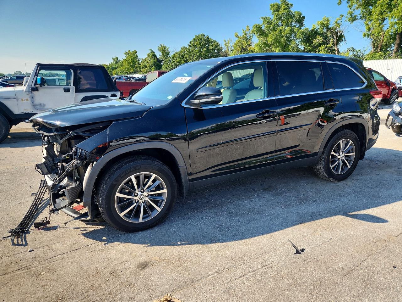 2019 TOYOTA HIGHLANDER XLE