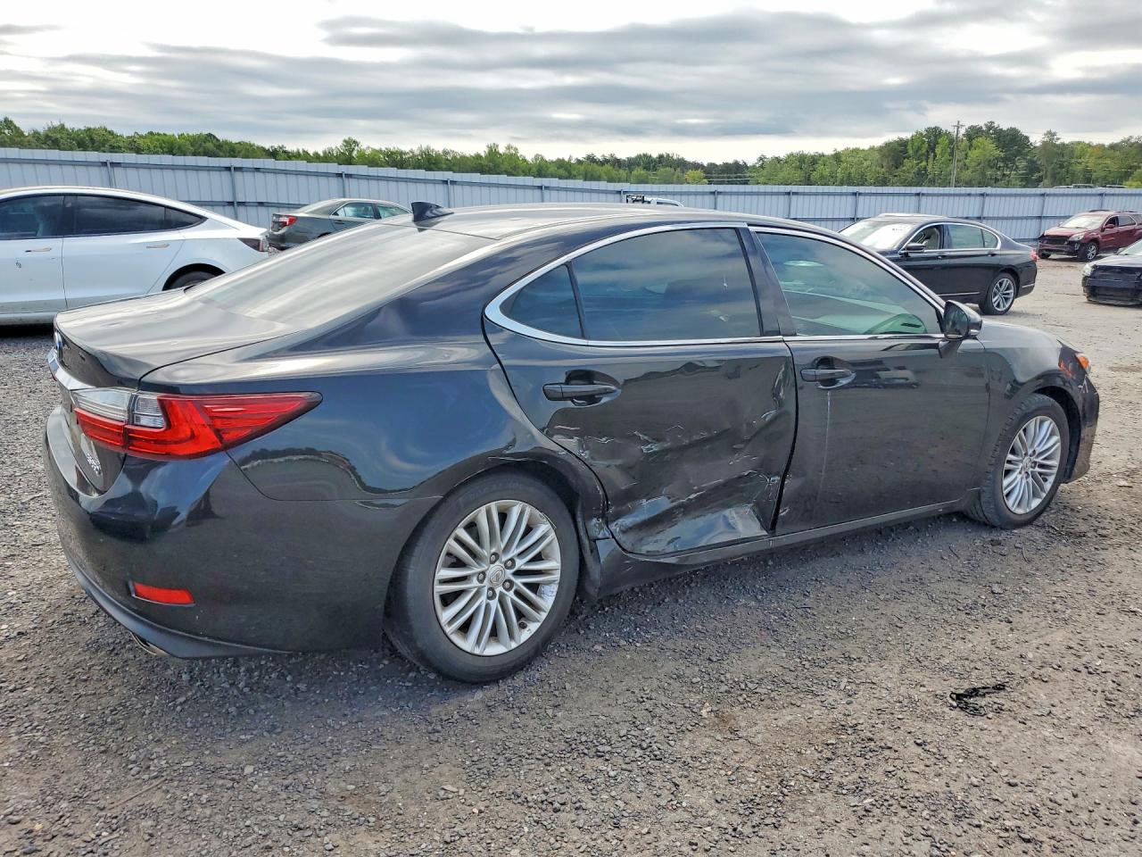 2016 LEXUS ES 350 — снимка 3