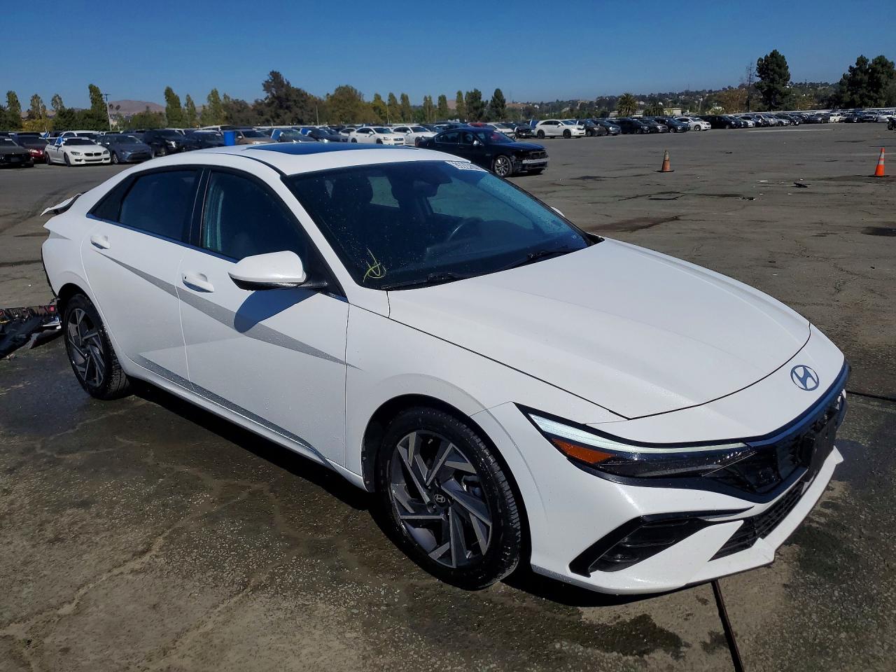 2025 HYUNDAI ELANTRA SEL — снимка 4