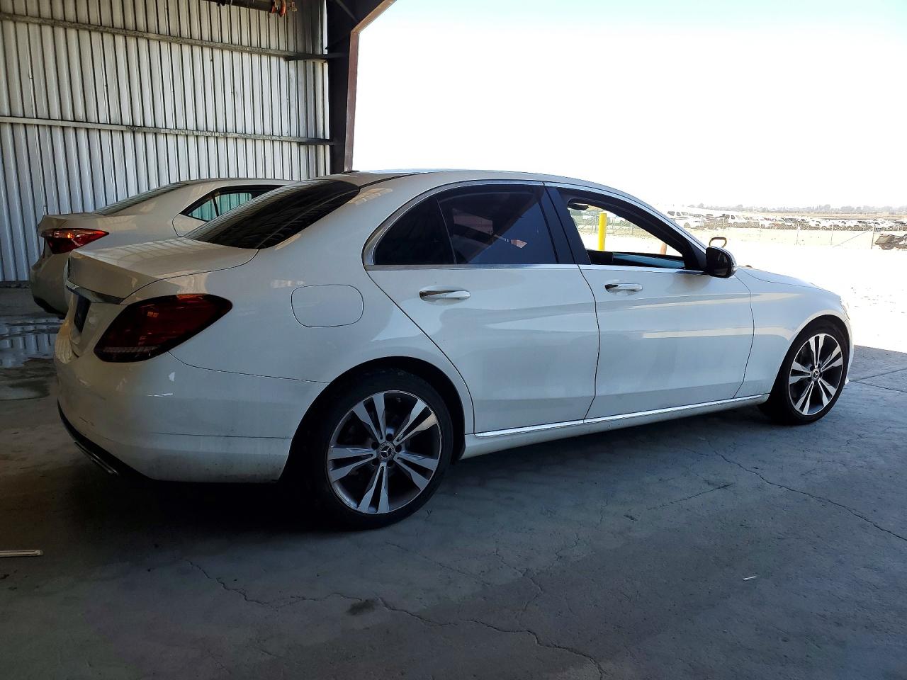 2021 MERCEDES-BENZ C 300 — снимка 3