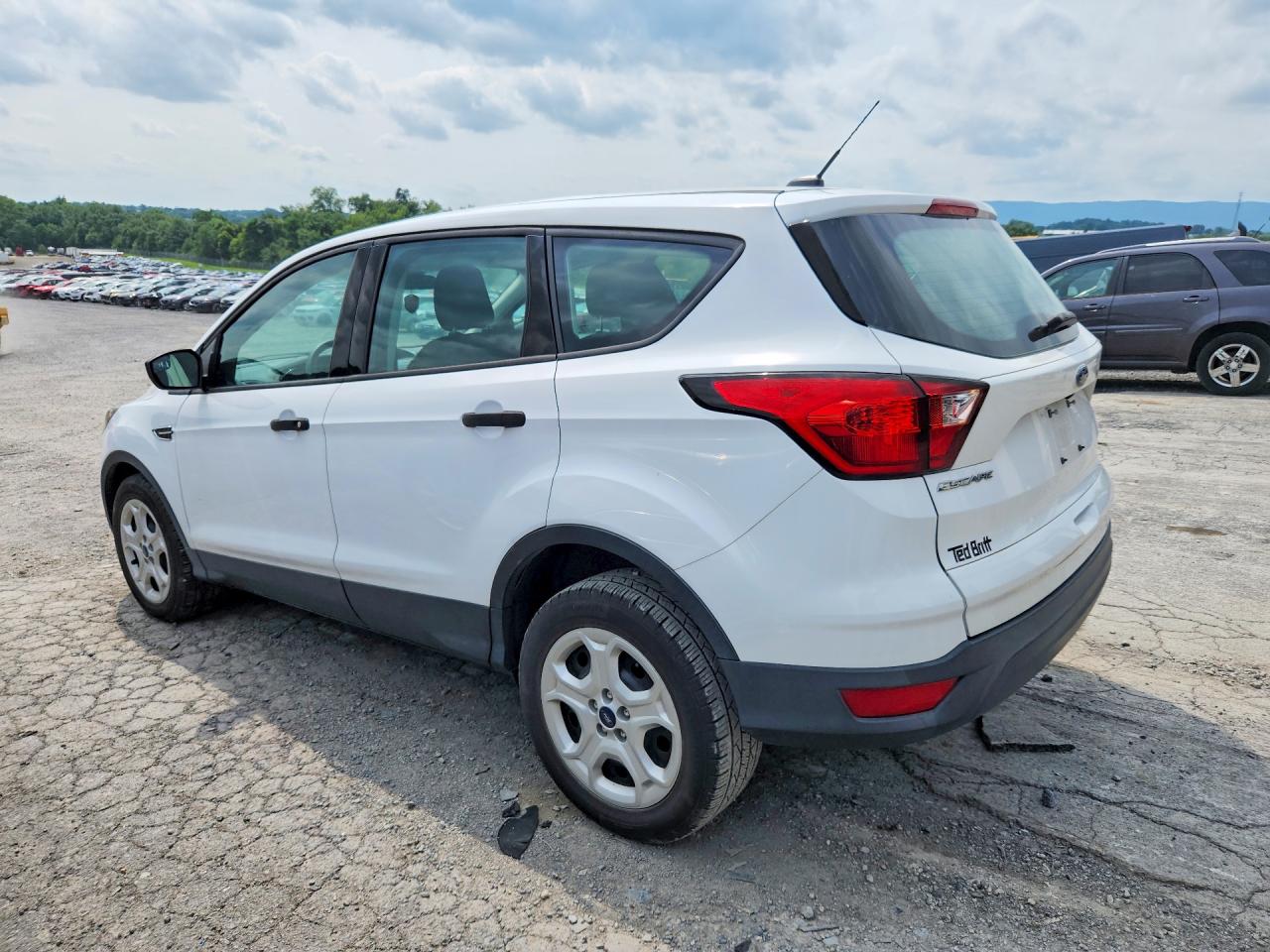 2019 FORD ESCAPE S — снимка 2