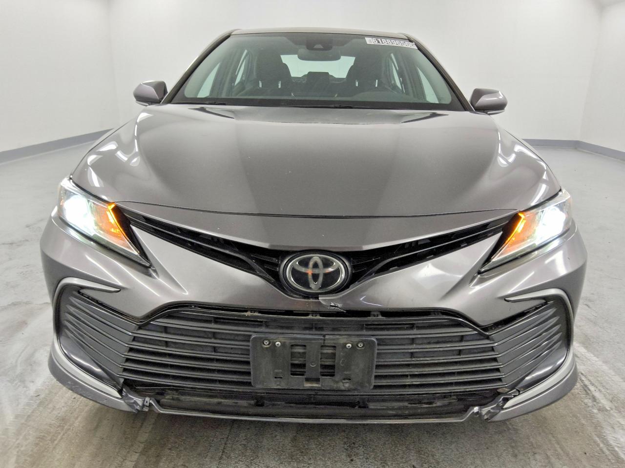2021 TOYOTA CAMRY LE — снимка 5