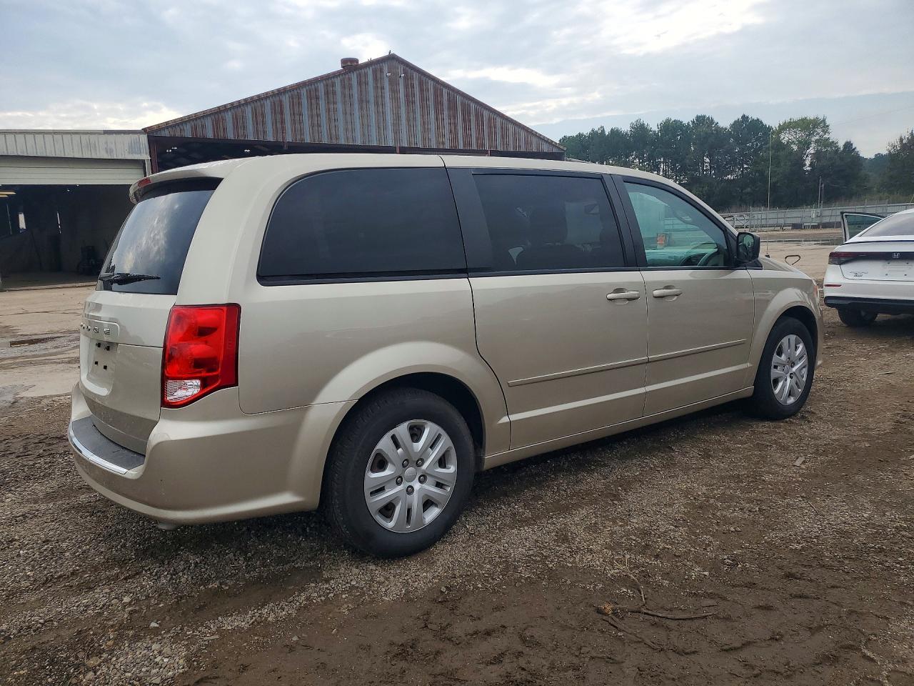 2015 DODGE GRAND CARAVAN SE — снимка 3
