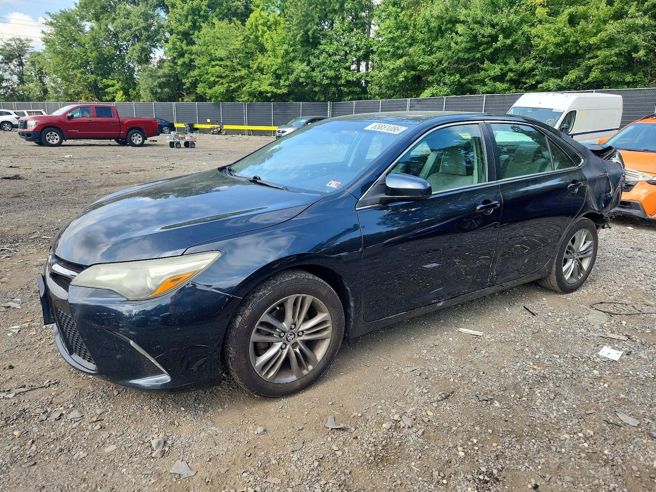 2015 TOYOTA CAMRY SE