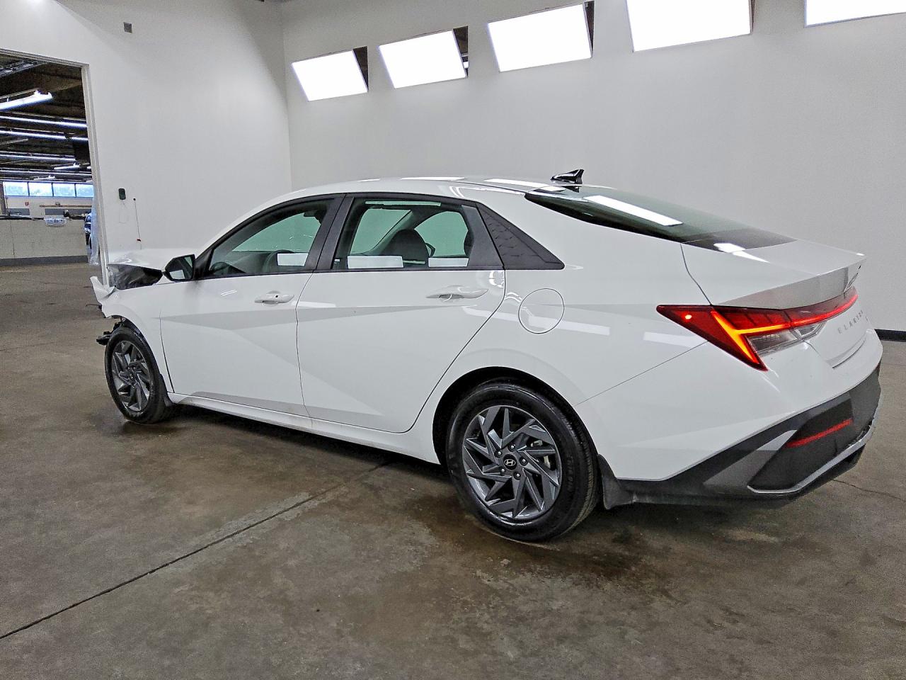 2026 HYUNDAI ELANTRA HYBRID BLUE — снимка 2