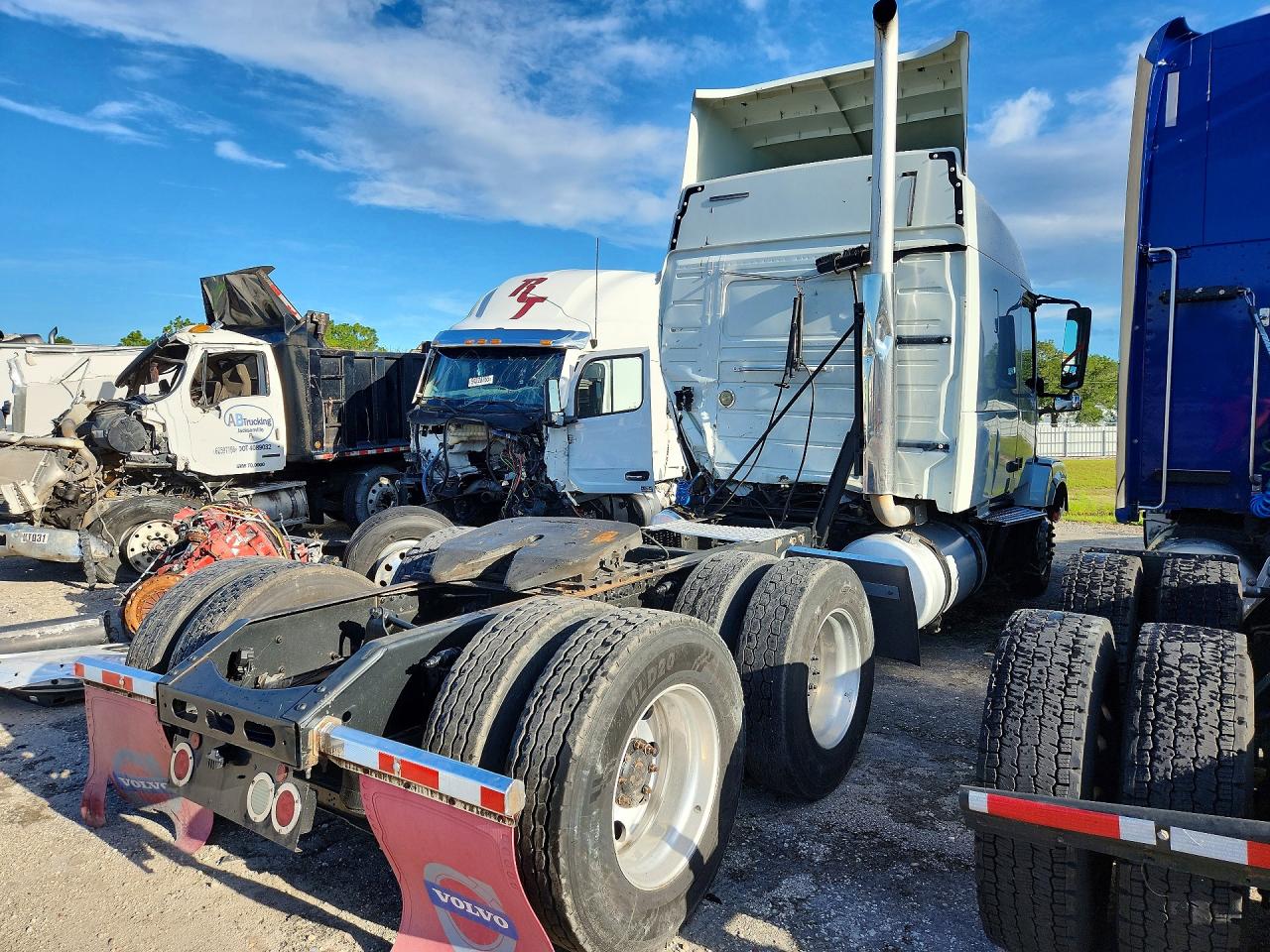 2014 VOLVO VNL — снимка 3