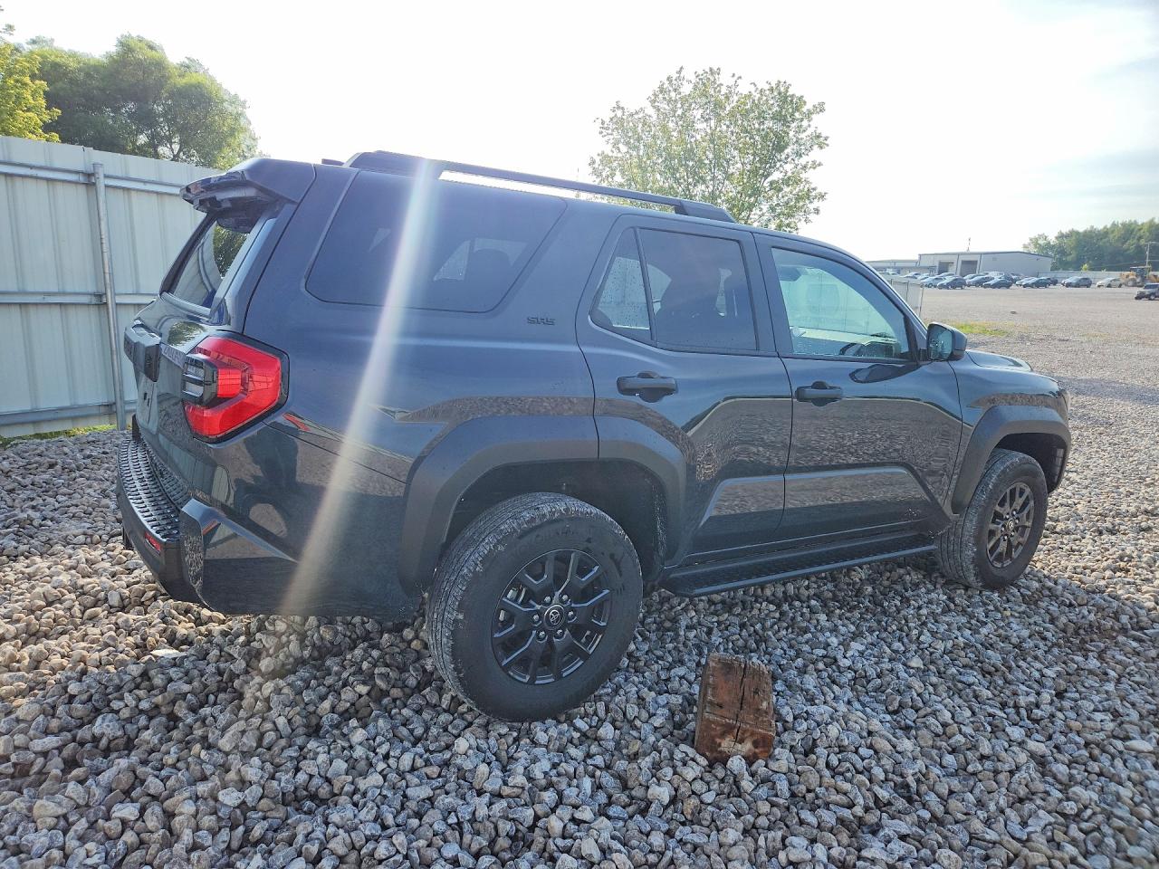 2026 TOYOTA 4RUNNER SR5 — снимка 3