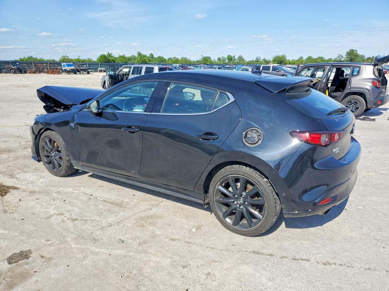 2021 MAZDA 3 PREMIUM PLUS — снимка 2