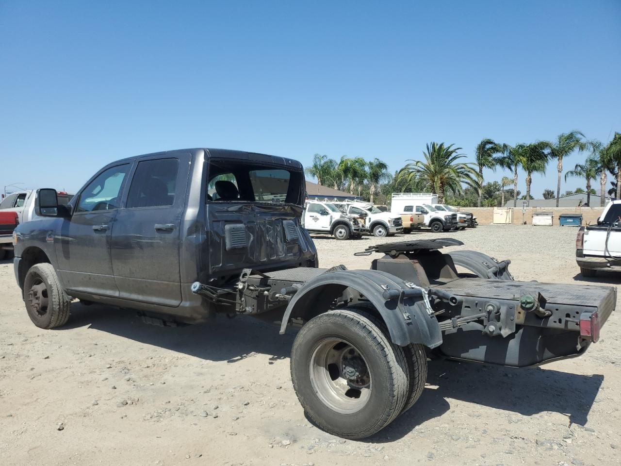 2023 RAM 3500 — снимка 2