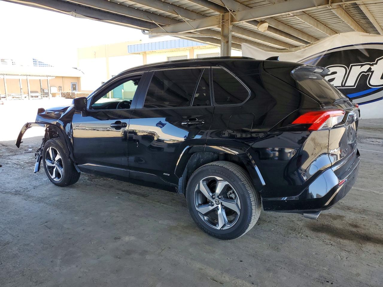 2025 TOYOTA RAV4 SE — снимка 2