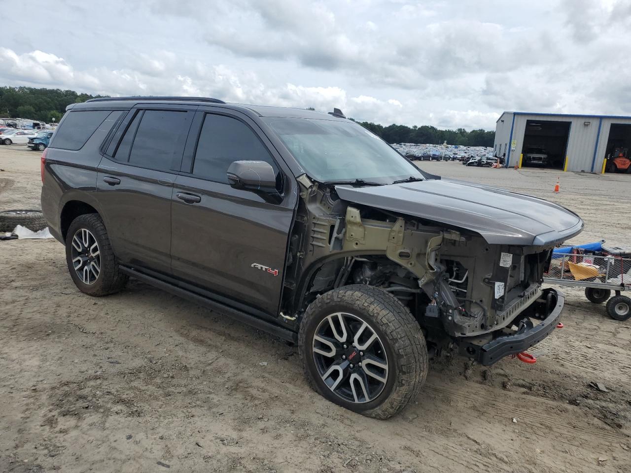 2021 GMC YUKON AT4 — снимка 4
