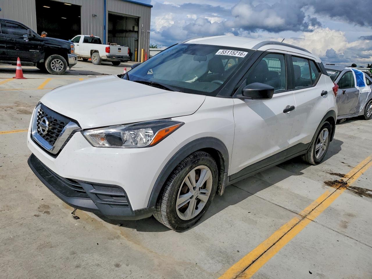 2018 NISSAN KICKS S