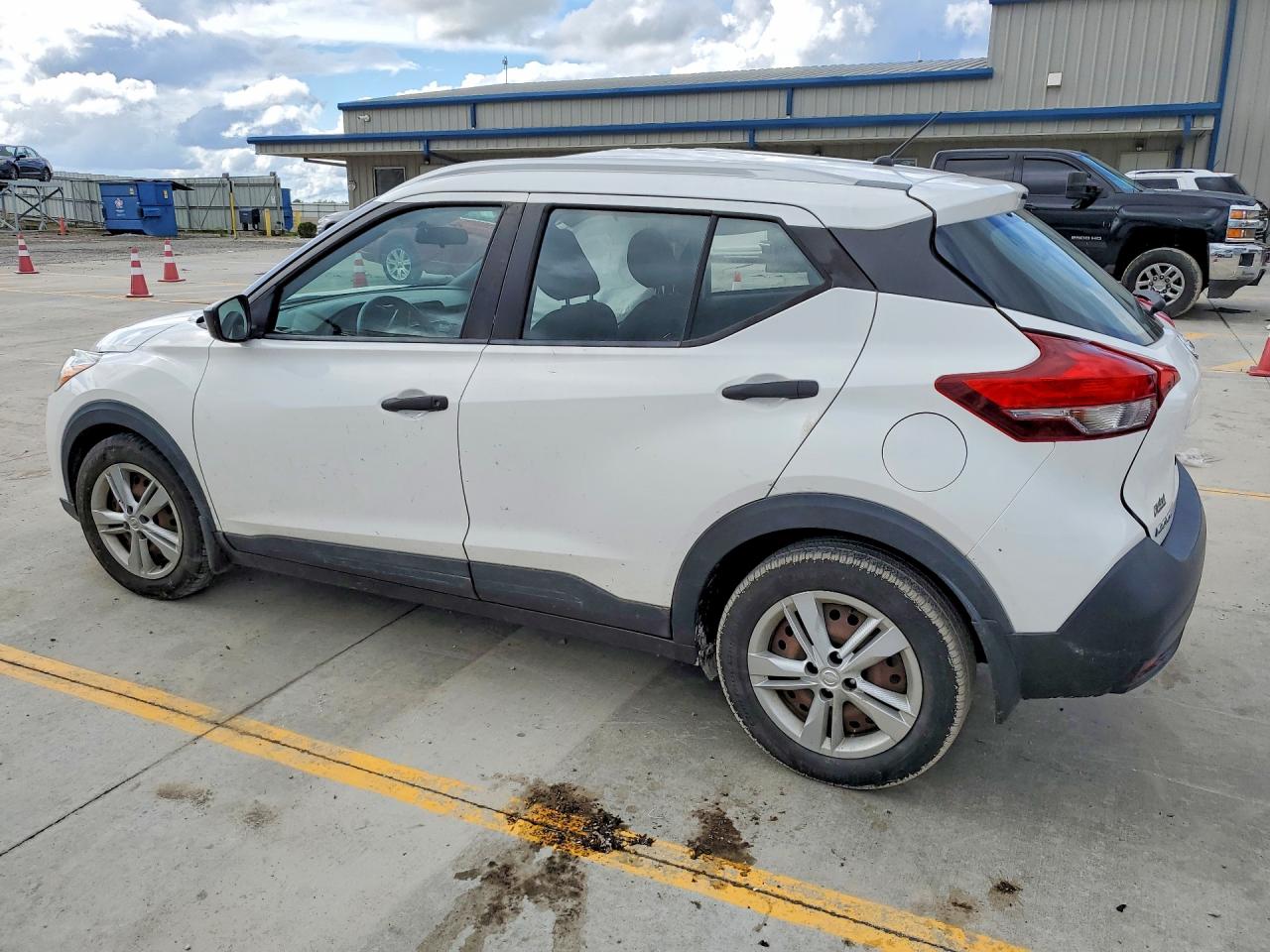 2018 NISSAN KICKS S — снимка 2
