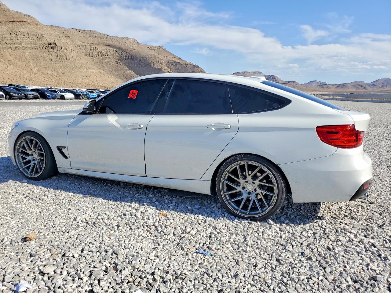 2015 BMW 328 XIGT — снимка 2