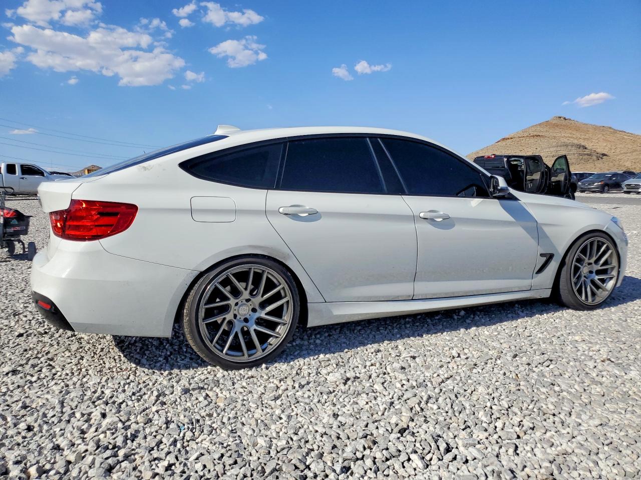 2015 BMW 328 XIGT — снимка 3