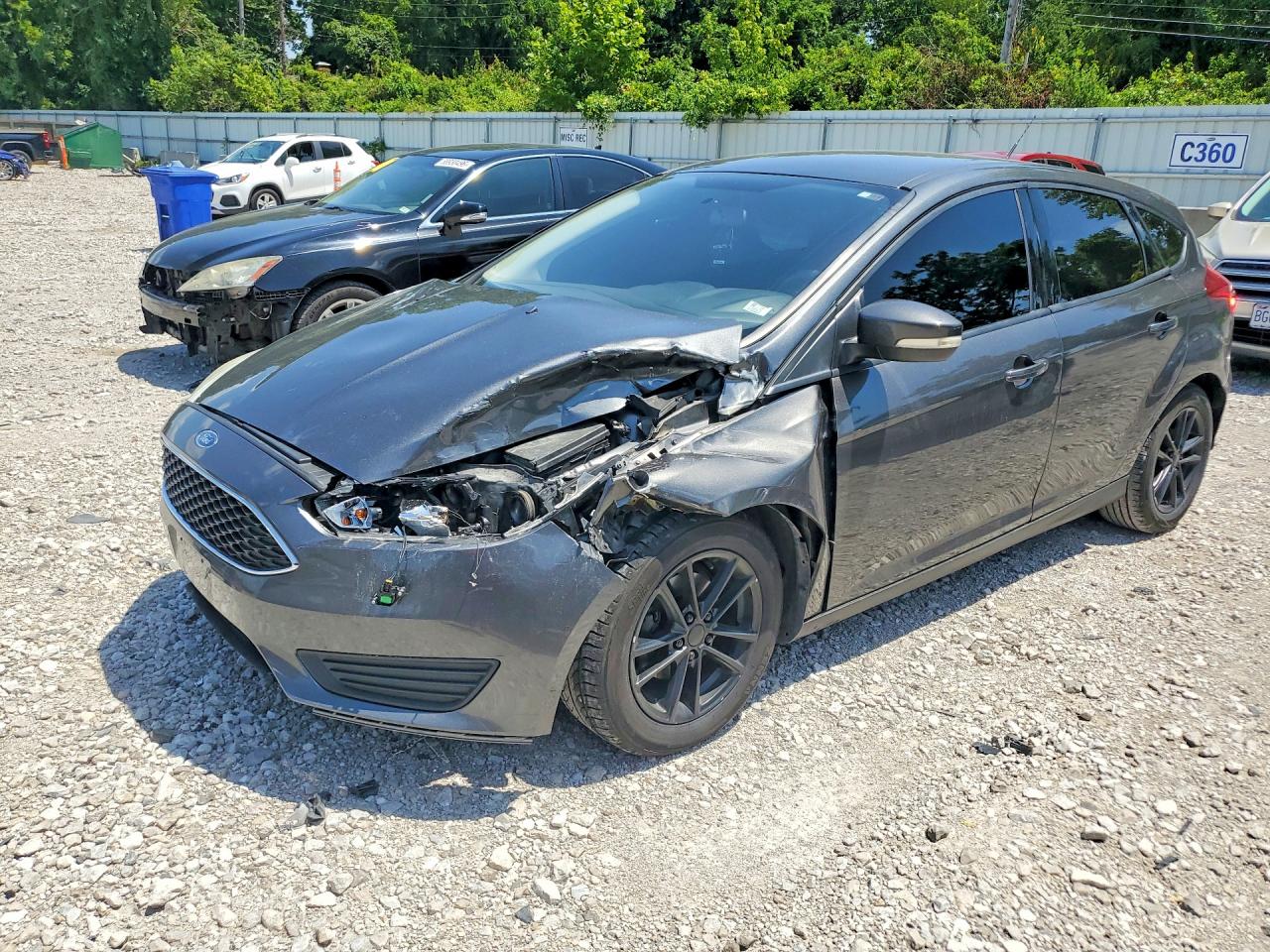 2017 FORD FOCUS SE