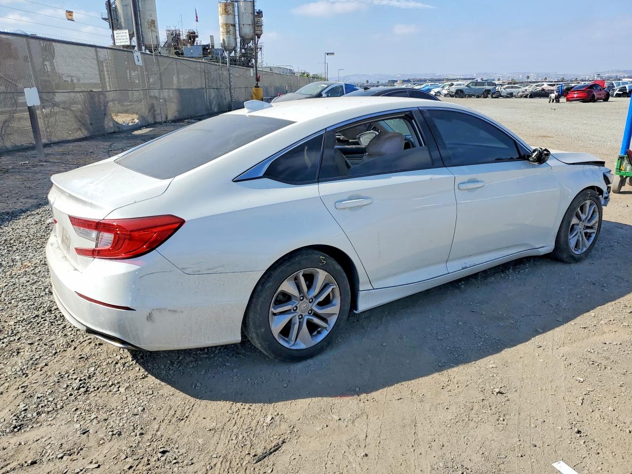 2020 HONDA ACCORD LX — снимка 3