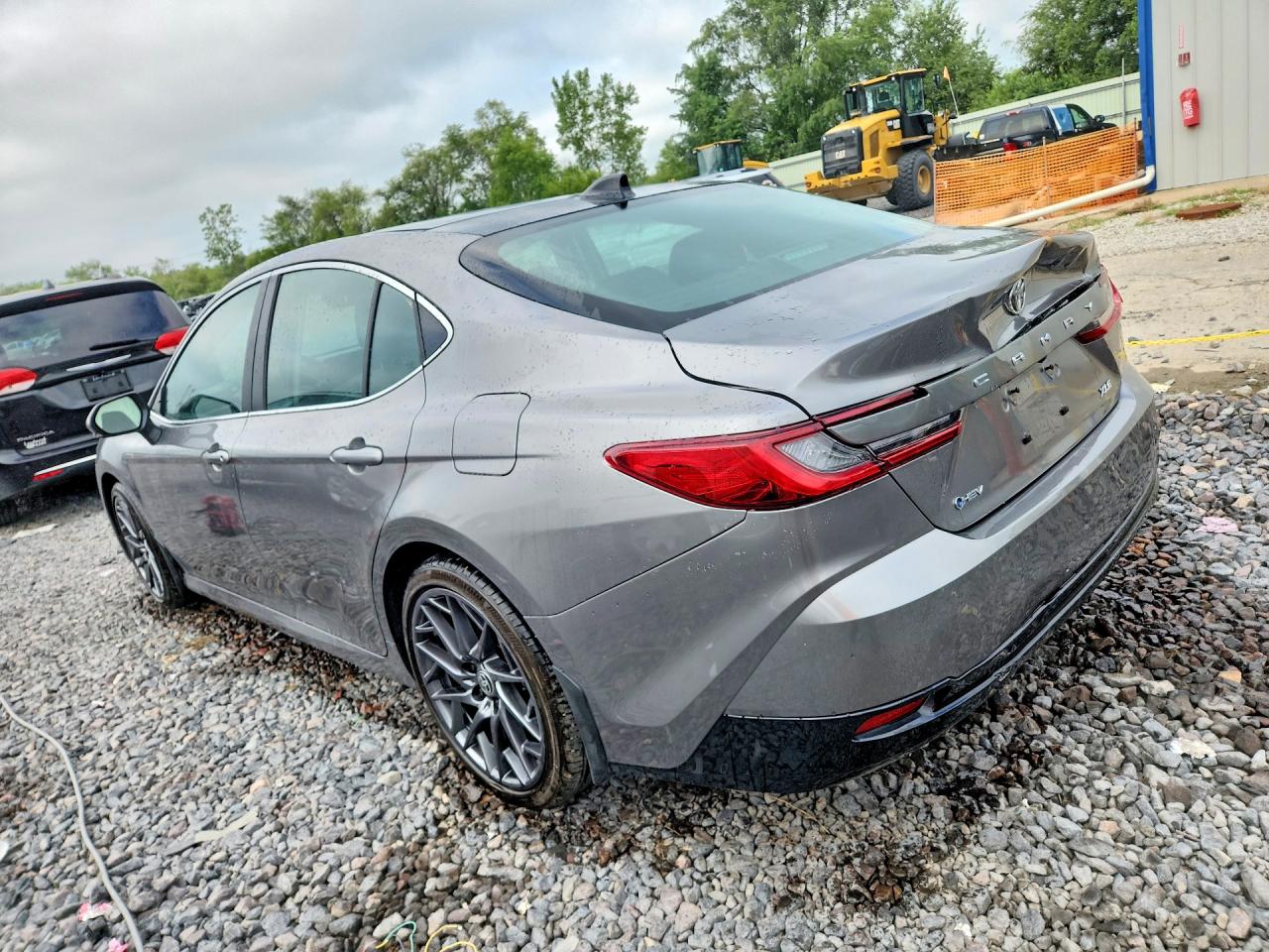 2026 TOYOTA CAMRY XLE — снимка 2