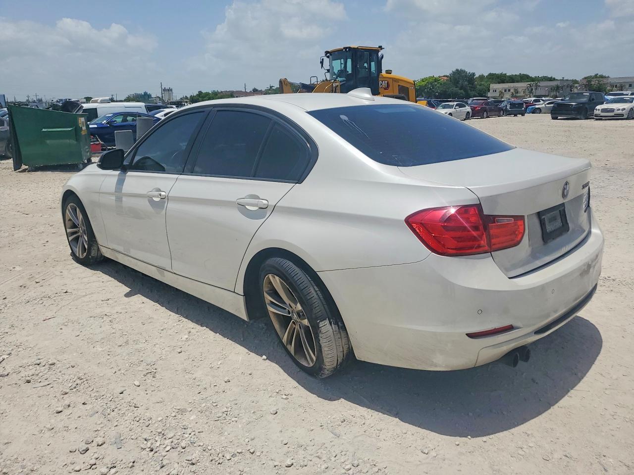 2015 BMW 328 I — снимка 2