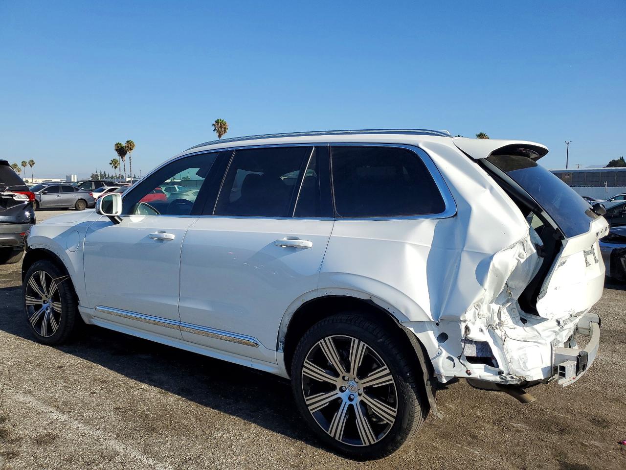 2025 VOLVO XC90 ULTRA — снимка 2