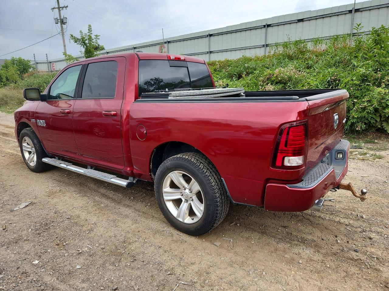 2015 RAM 1500 SPORT — снимка 2