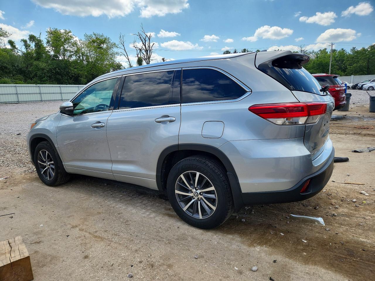 2018 TOYOTA HIGHLANDER XLE — снимка 2