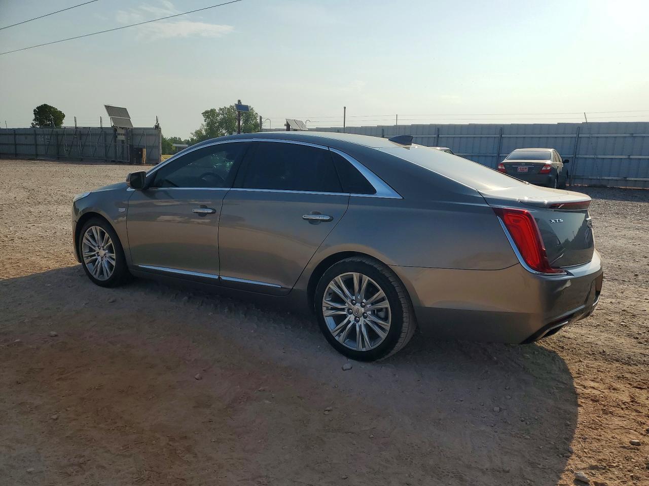 2019 CADILLAC XTS LUXURY — снимка 2