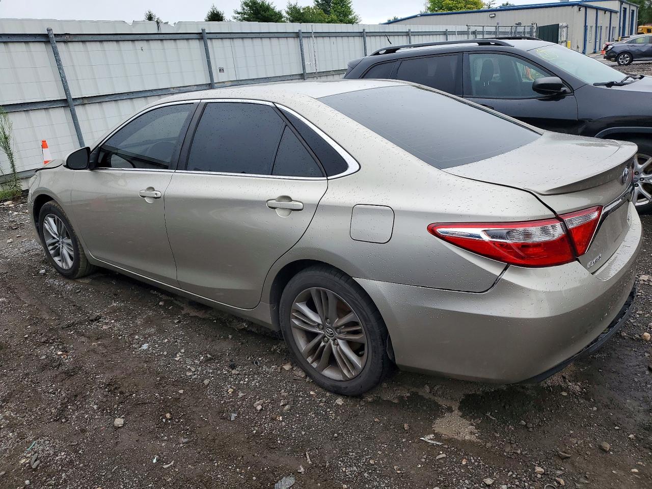 2015 TOYOTA CAMRY SE — снимка 2