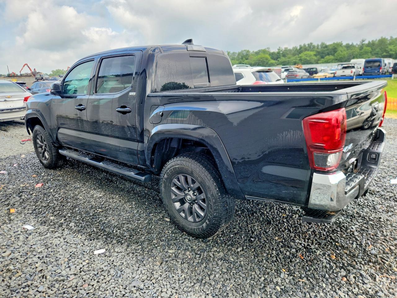 2023 TOYOTA TACOMA SR5 V6 — снимка 2