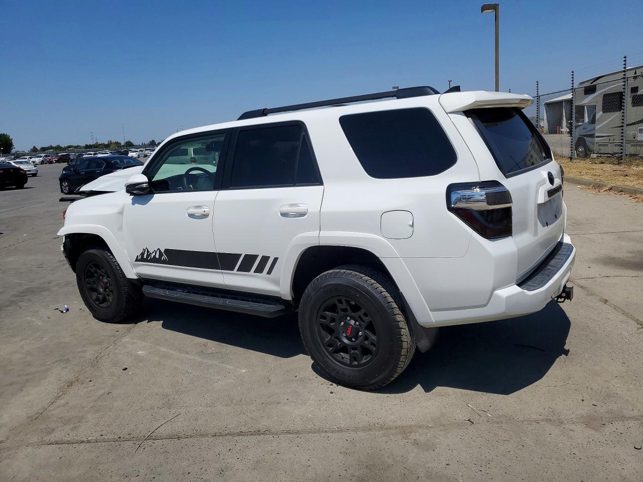 2021 TOYOTA 4RUNNER SR5 PREMIUM — снимка 2