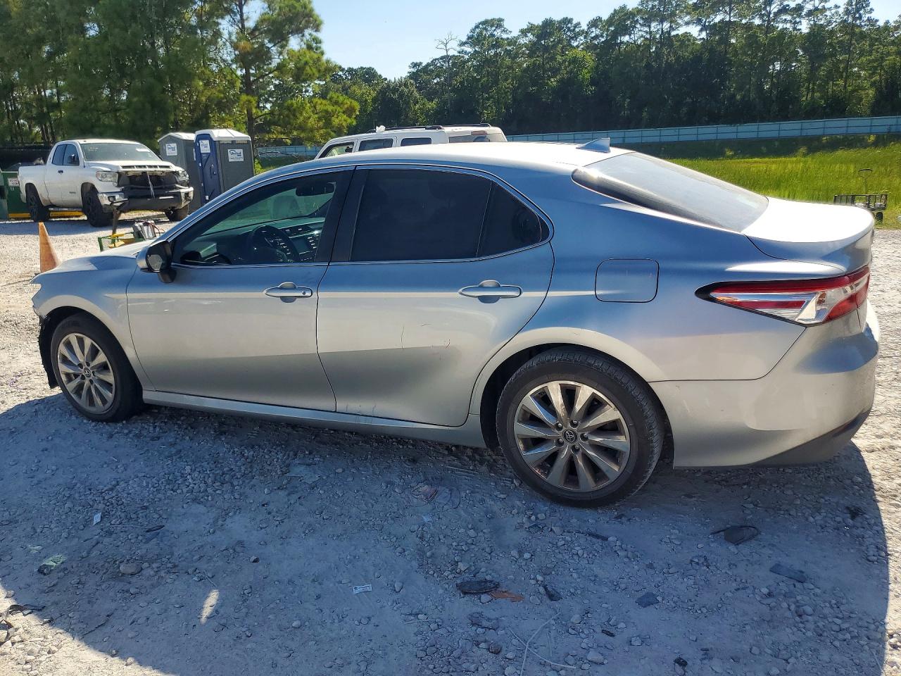 2019 TOYOTA CAMRY LE — снимка 2