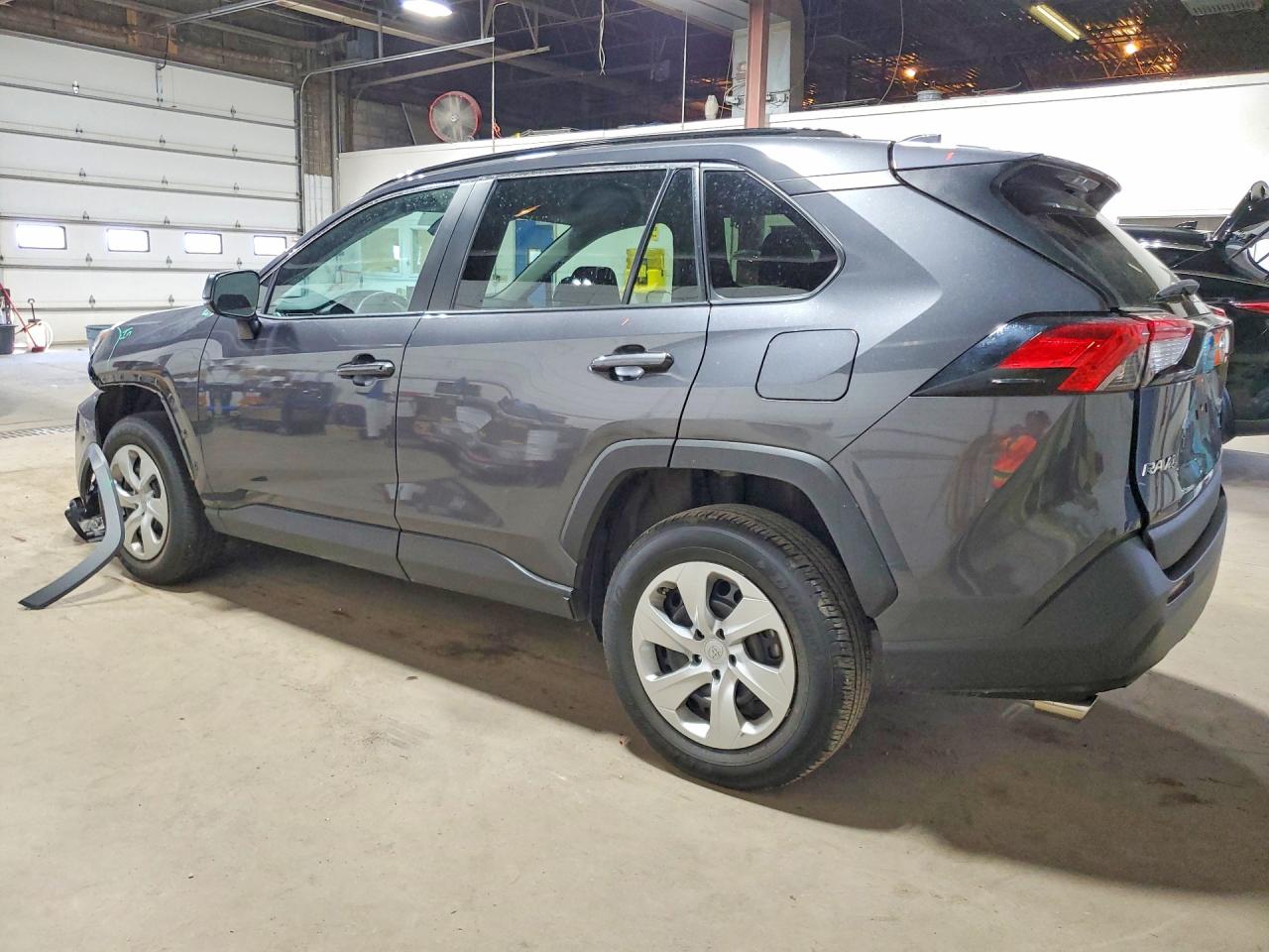 2021 TOYOTA RAV4 LE — снимка 2