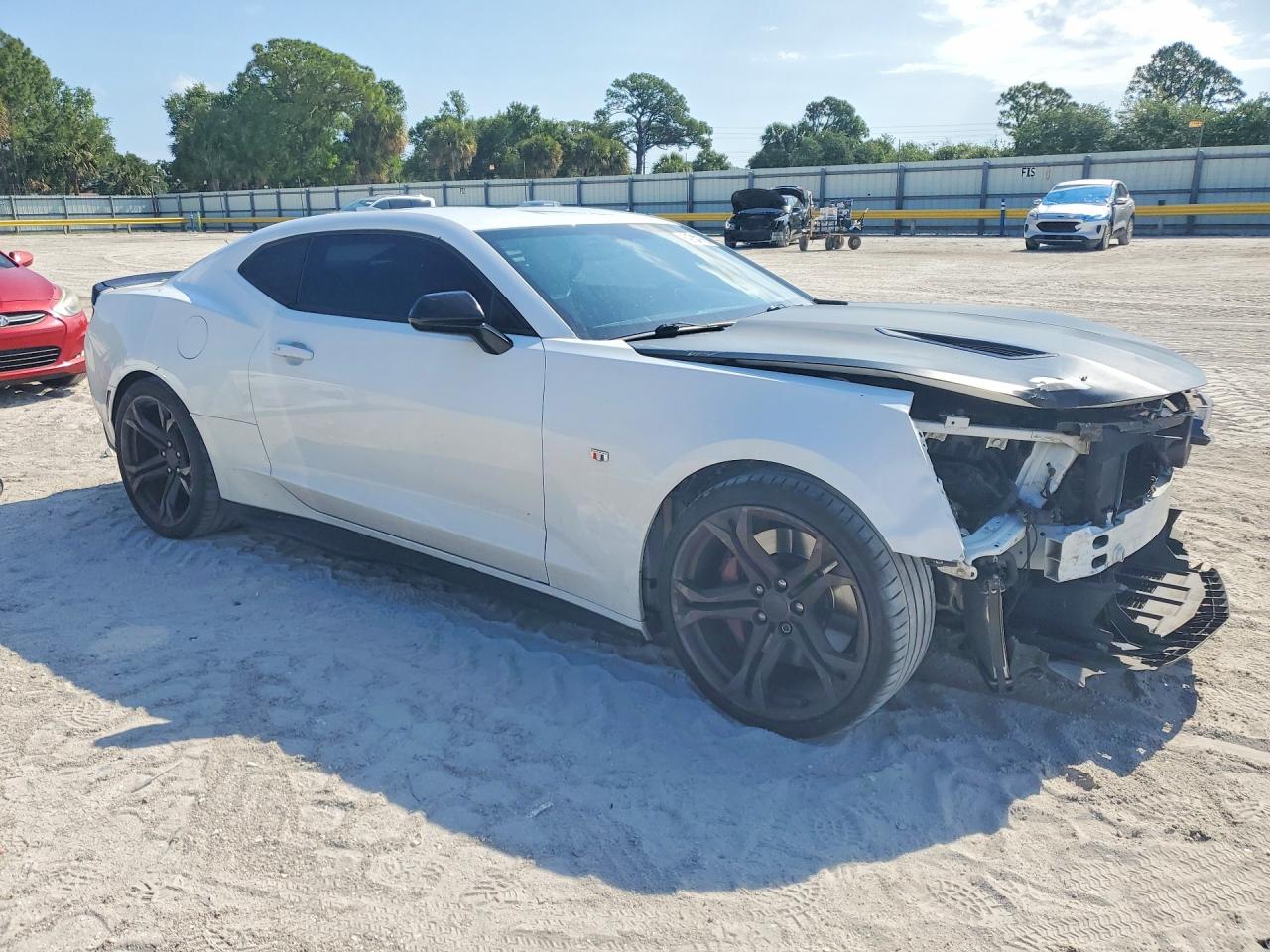 2017 CHEVROLET CAMARO SS — снимка 4