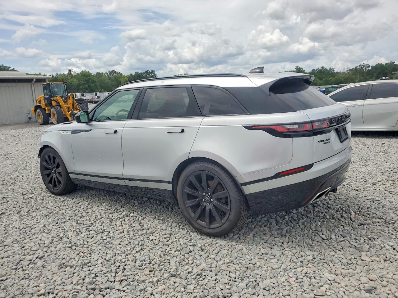 2019 LAND ROVER RANGE ROVER VELAR R-DYNAMIC SE — снимка 2