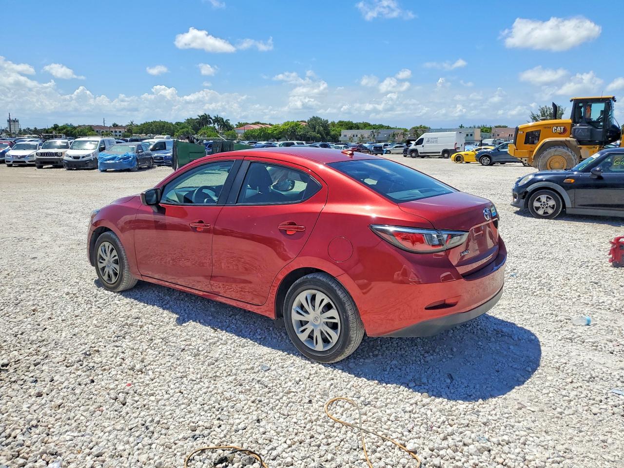 2019 TOYOTA YARIS L — снимка 2