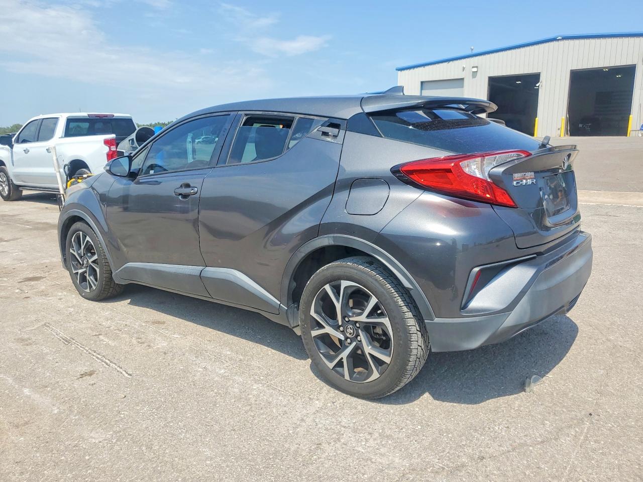 2018 TOYOTA C-HR XLE — снимка 2